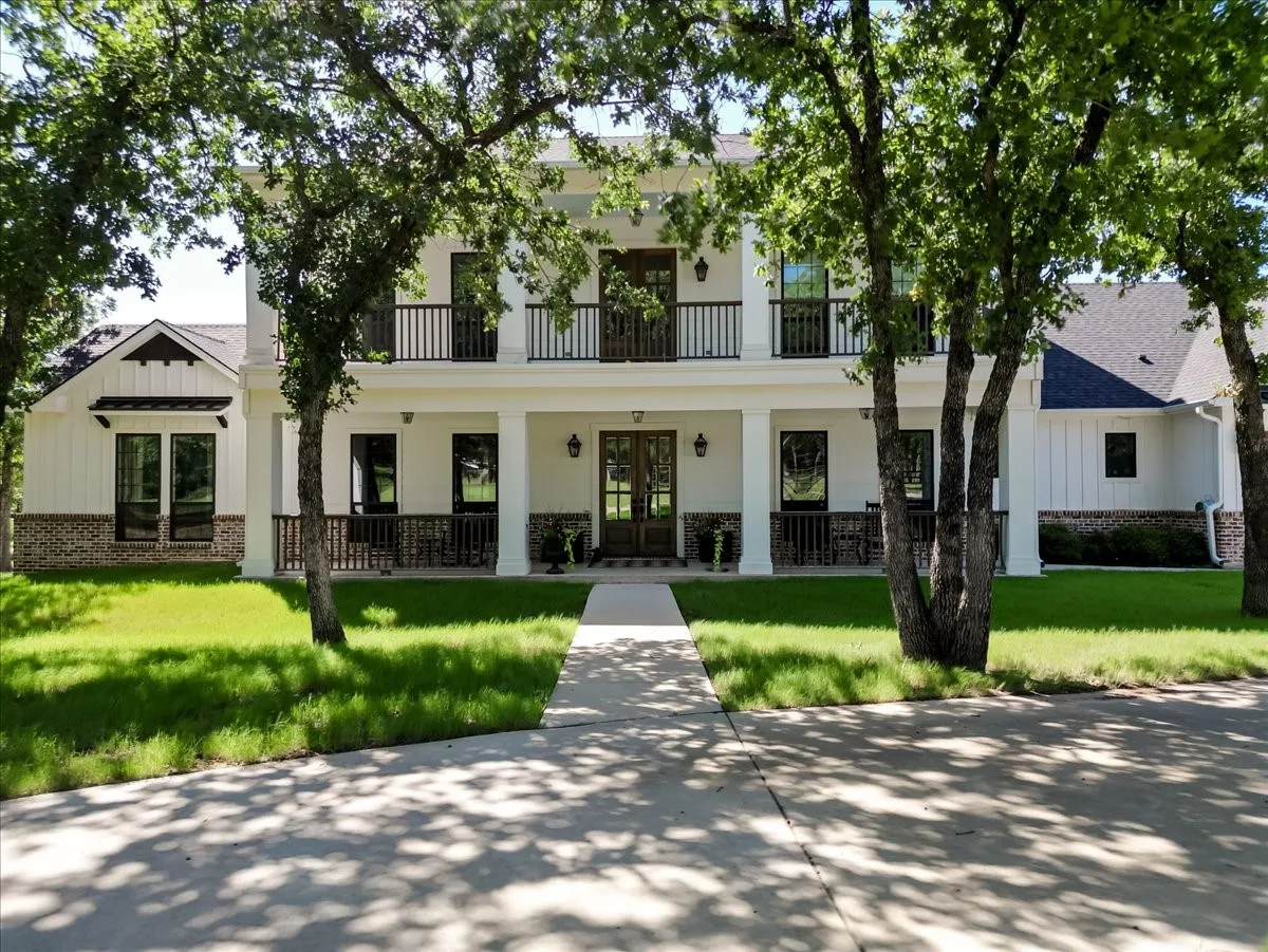 1340 Lacy Drive photograph 04